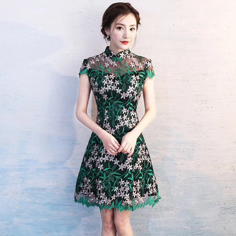 Maiden cheongsam dress 2020 new bone-cut short sexy body building fashion modern young modified