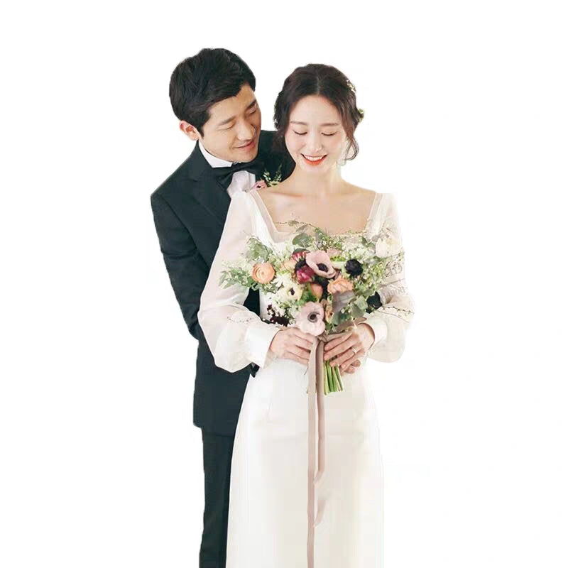 Light wedding dress new bride French retro satin simple V-necked back-sitcom wear shoot door yarn women's autumn