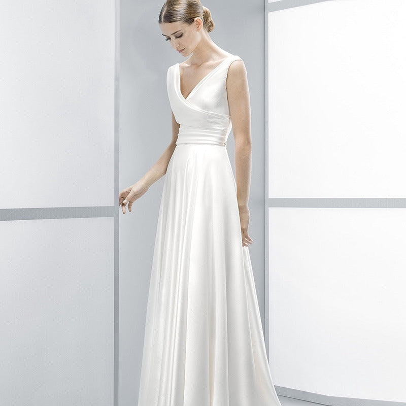 white satin wedding dress V-neck dress annual engagement banquet trailing bridal dress trailing white satin evening gown