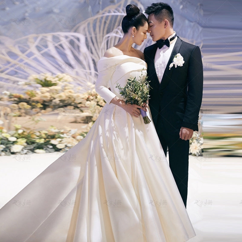 Zhang Sweet With The New Satin Host Wedding Dress Simple Word Shoulder Long