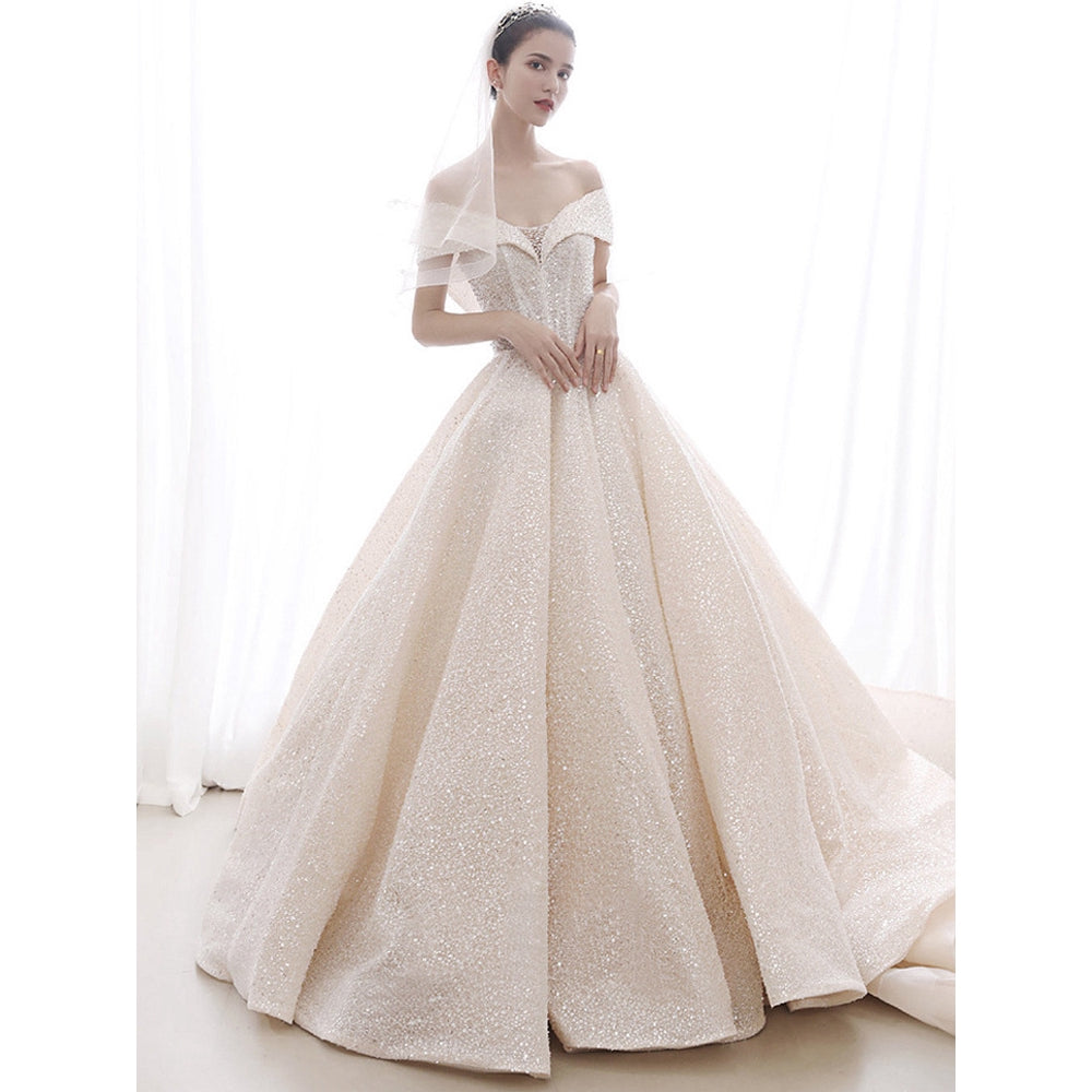 luxury heavy industry, French style, one shoulder, small bride's tail wedding dress