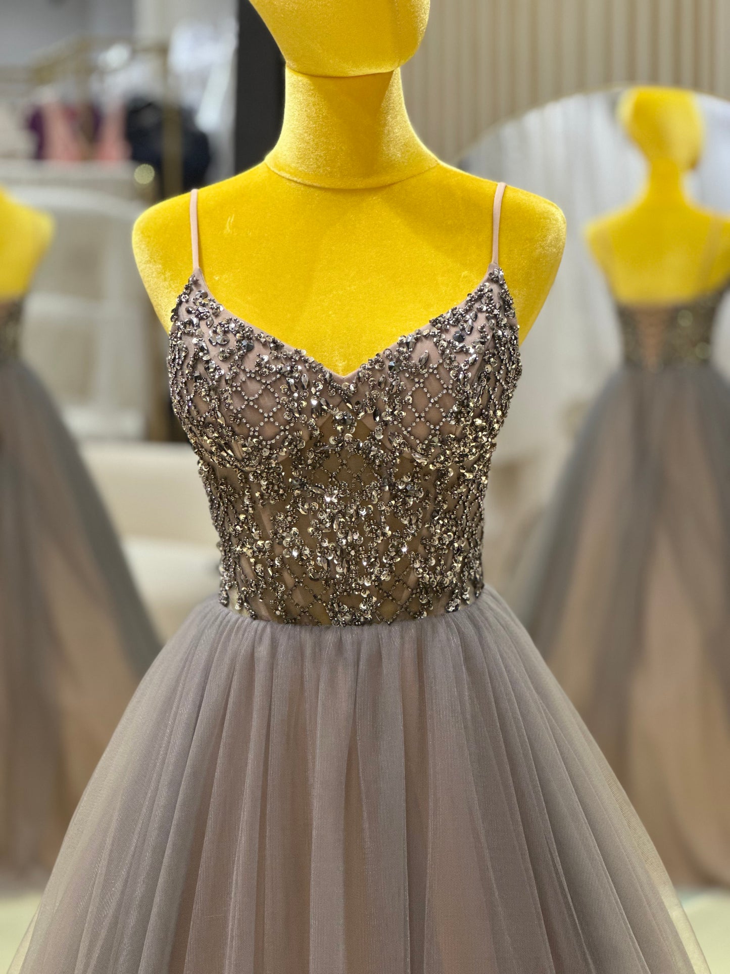 EG-AME-10002 EVENING GOWN LUX FABRIC WITH BEADS SIZE S BUST 84 WAIST 66