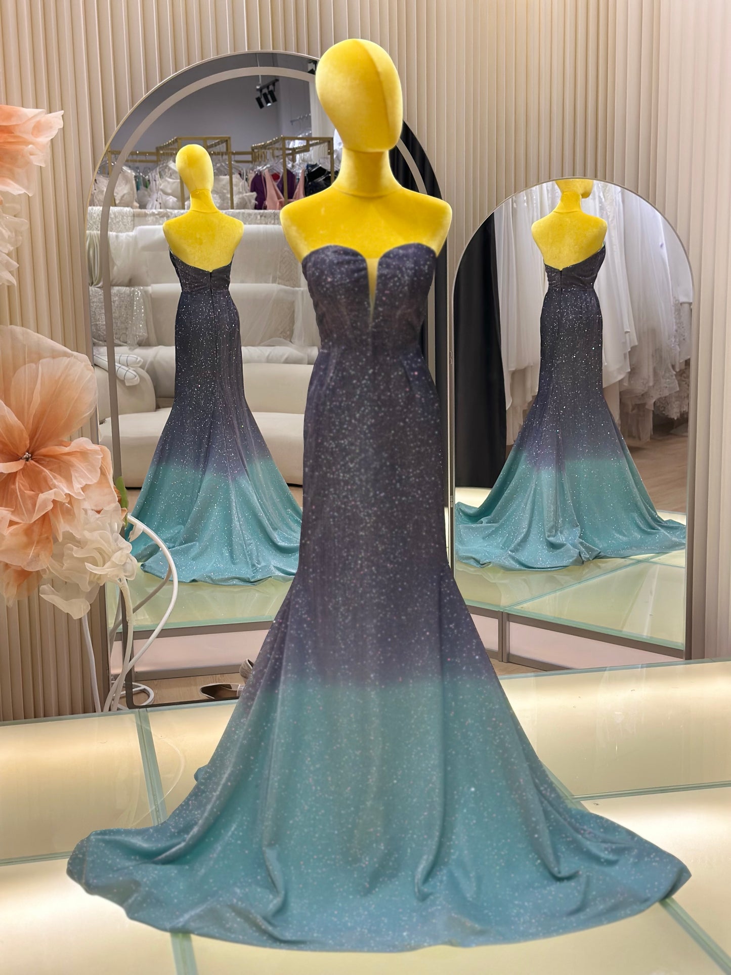 EG-AME-10007 EVENING GOWN PREMIUM FABRIC SIZE XS BUST 82 WAIST 65