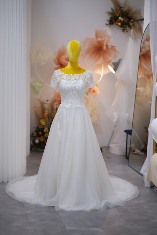 BG-WED-AME-10076 WEDDING GOWN PREMIUM FABRIC HALF LACE WITH BEADED SIZE XL BUST 90-91 WAIST 71-72