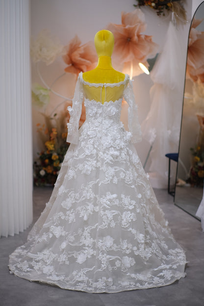 BG-WED-AME-10077 WEDDING GOWN LUX FABRIC FULL LACE WITH BEADED SIZE M BUST 84-86 WAIST 68-70