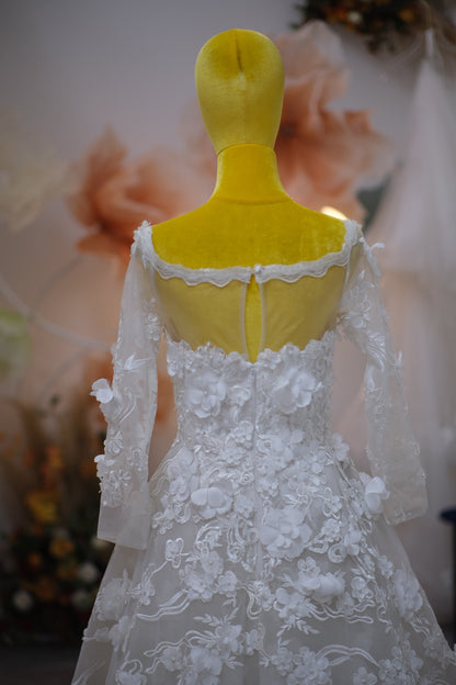 BG-WED-AME-10077 WEDDING GOWN LUX FABRIC FULL LACE WITH BEADED SIZE M BUST 84-86 WAIST 68-70