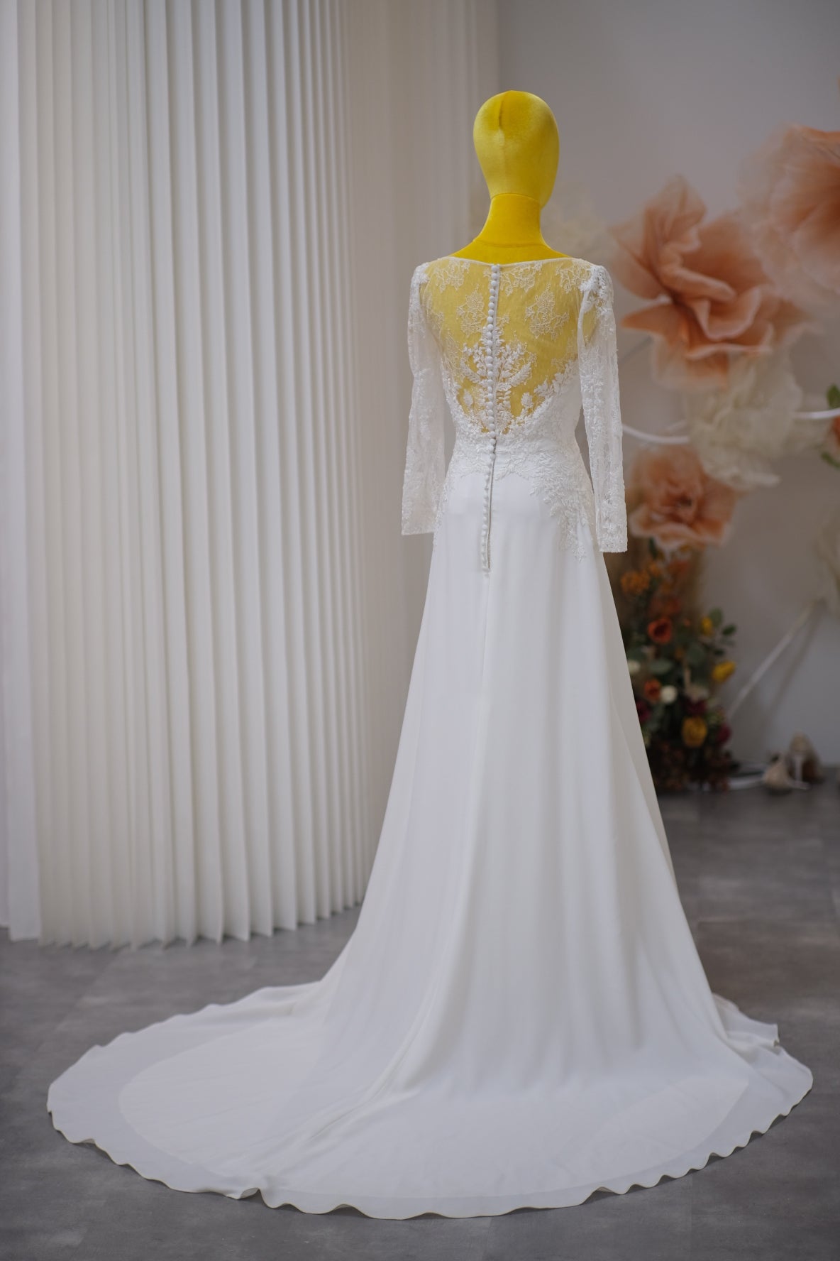 BG-WED-AME-10081 WEDDING GOWN PREMIUM FABRIC HALF LACE SIZE M BUST 88 WAIST 67-68