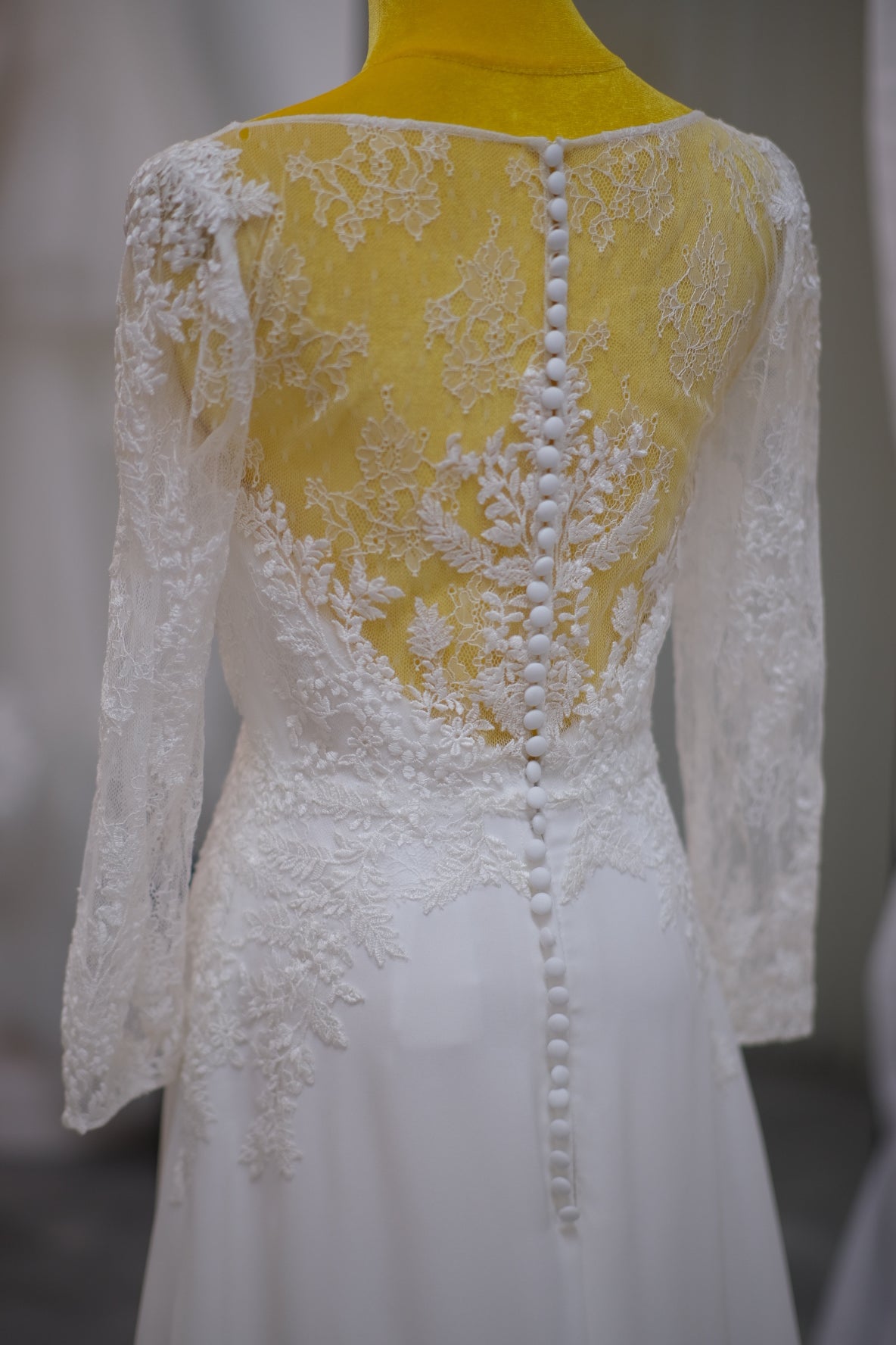 BG-WED-AME-10081 WEDDING GOWN PREMIUM FABRIC HALF LACE SIZE M BUST 88 WAIST 67-68