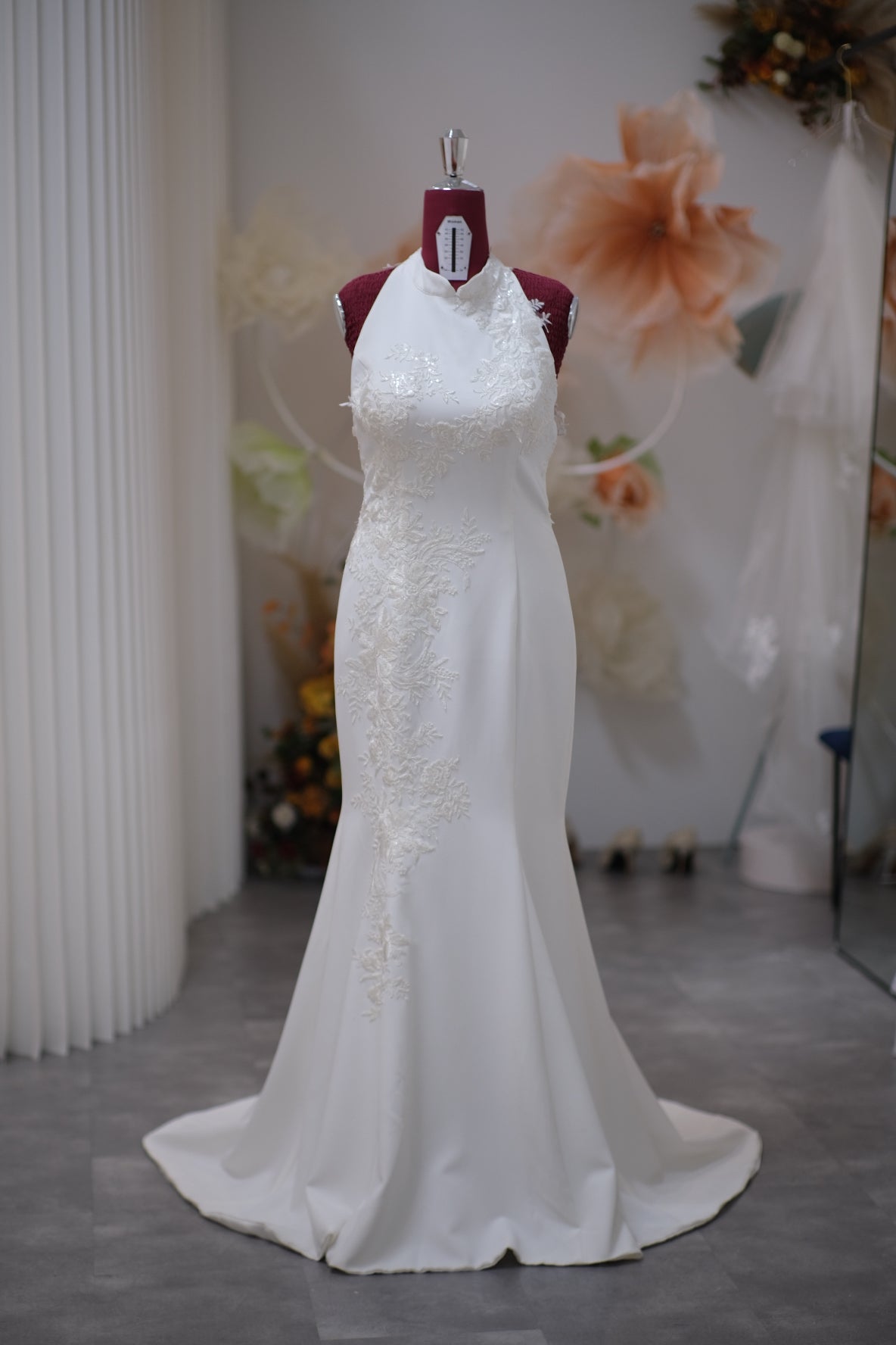 BG-WED-AME-10082 WEDDING GOWN LUX FABRIC HALF LACE SIZE M BUST 85 WAIST 68