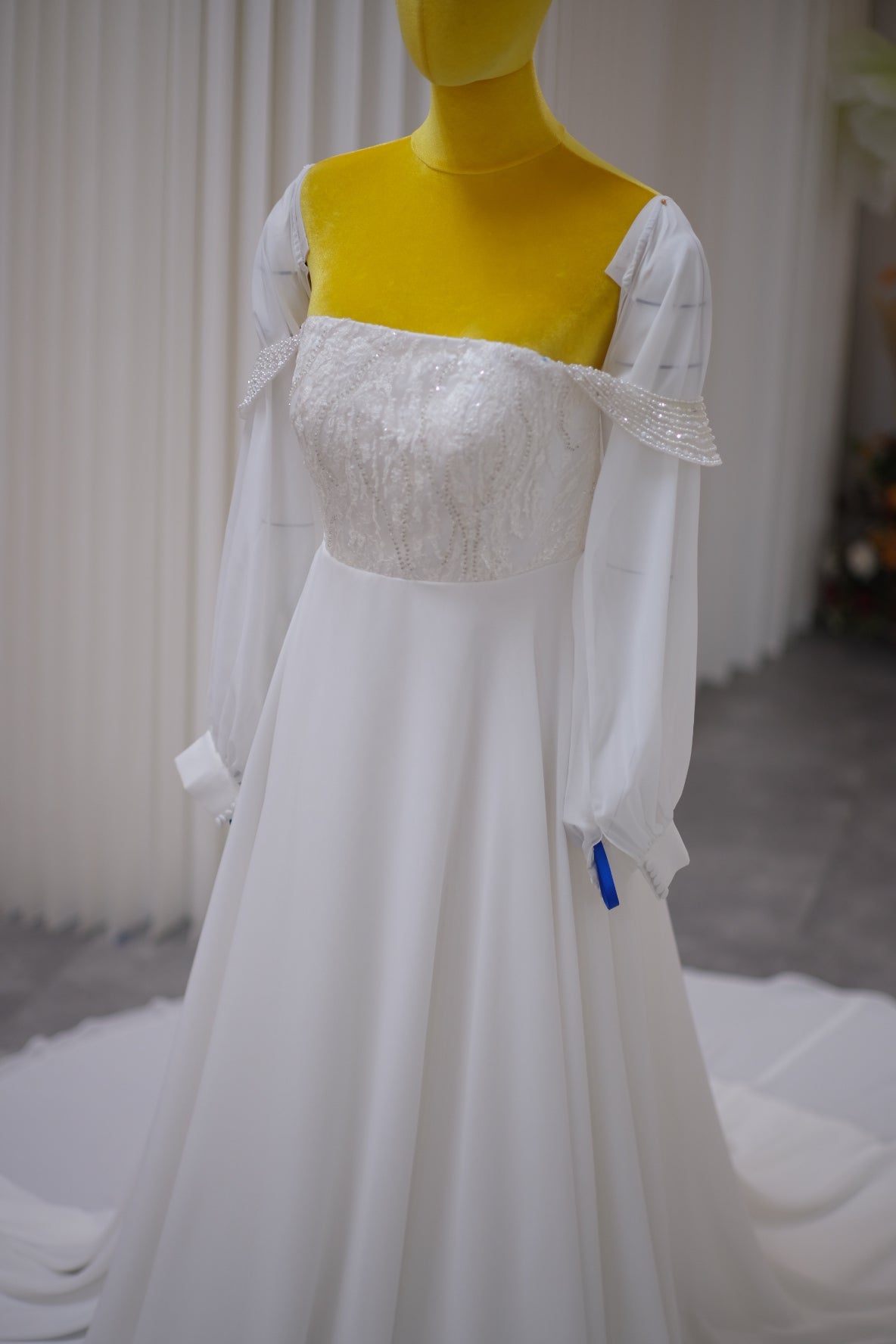 BG-WED-AME-10087 WEDDING GOWN LUX FABRIC HALF LACE SIZE XL BUST 90 WAIST 73