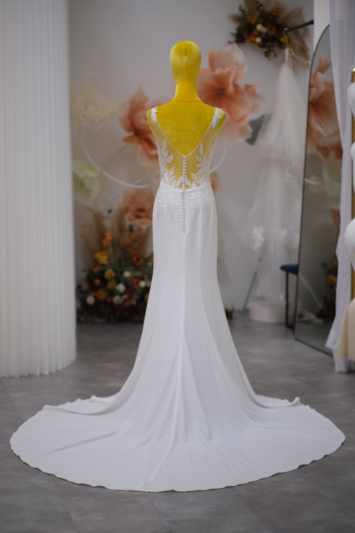 BG-WED-AME-10088 WEDDING GOWN LUX FABRIC HALF LACE SIZE L BUST 86 WAIST 70