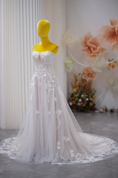 BG-WED-AME-10089 WEDDING GOWN PREMIUM FABRIC HALF LACE SIZE S BUST 80 WAIST 68