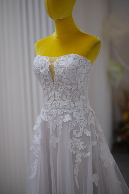 BG-WED-AME-10089 WEDDING GOWN PREMIUM FABRIC HALF LACE SIZE S BUST 80 WAIST 68