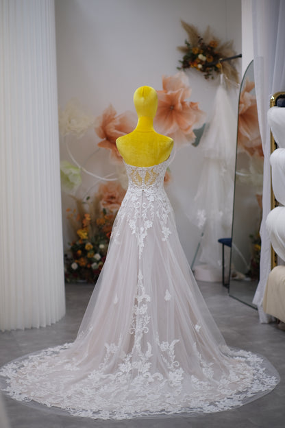 BG-WED-AME-10089 WEDDING GOWN PREMIUM FABRIC HALF LACE SIZE S BUST 80 WAIST 68