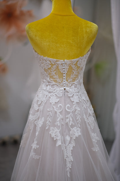 BG-WED-AME-10089 WEDDING GOWN PREMIUM FABRIC HALF LACE SIZE S BUST 80 WAIST 68