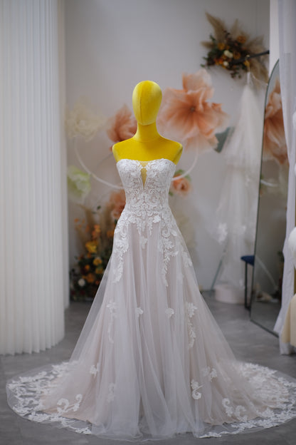 BG-WED-AME-10089 WEDDING GOWN PREMIUM FABRIC HALF LACE SIZE S BUST 80 WAIST 68