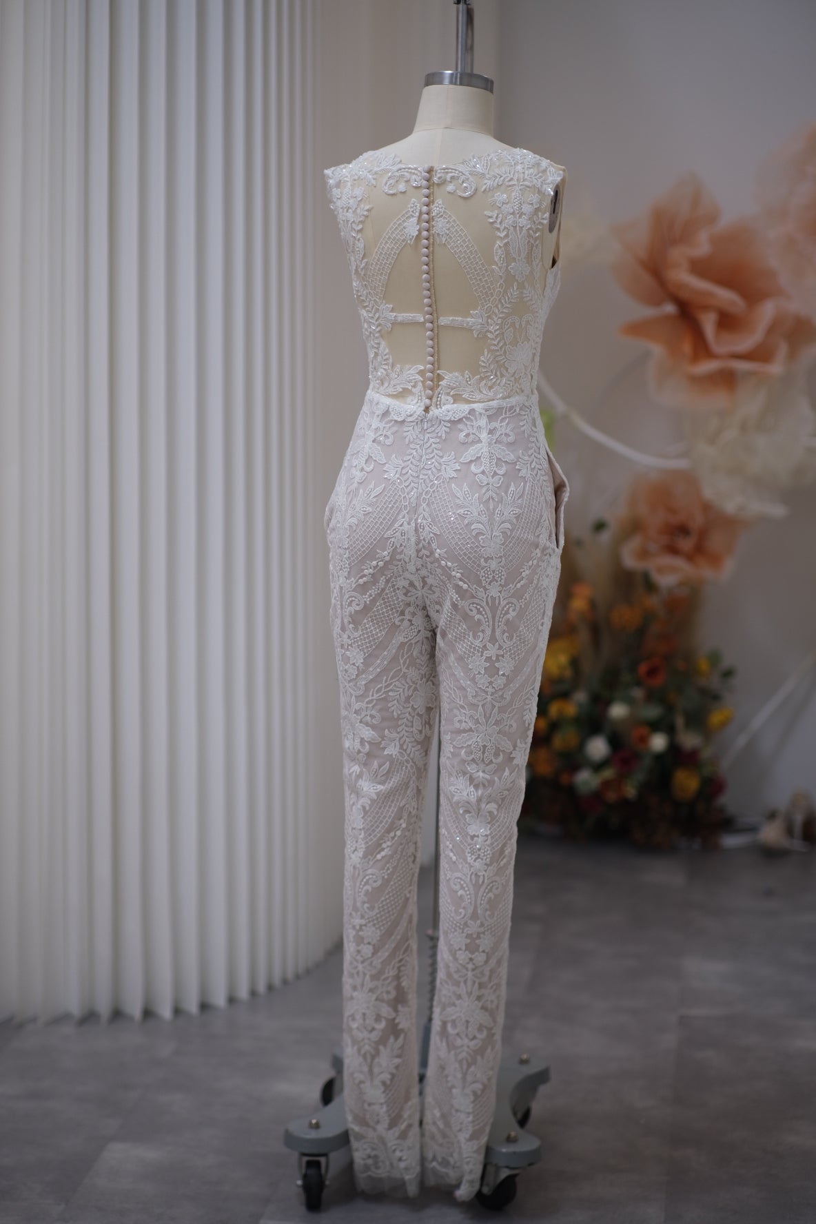 BG-WED-AME-10092 WEDDING GOWN LUX FABRIC FULL LACE SIZE S BUST 84 WAIST 67