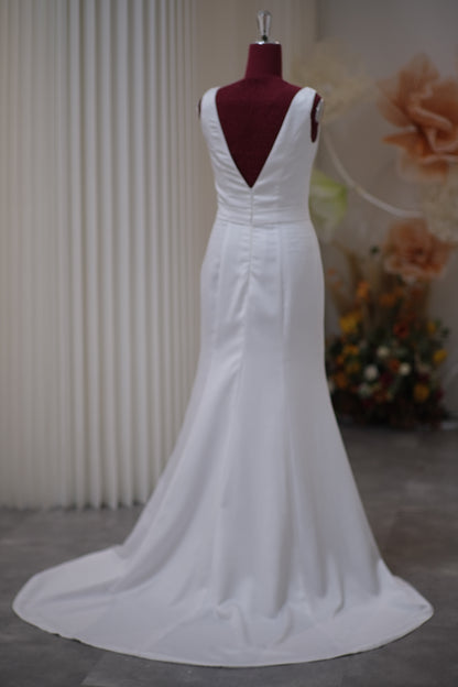 BG-WED-AME-10095 WEDDING GOWN PREMIUM FABRIC PLAIN WITH PLEATED SIZE XL BUST 92 WAIST 74