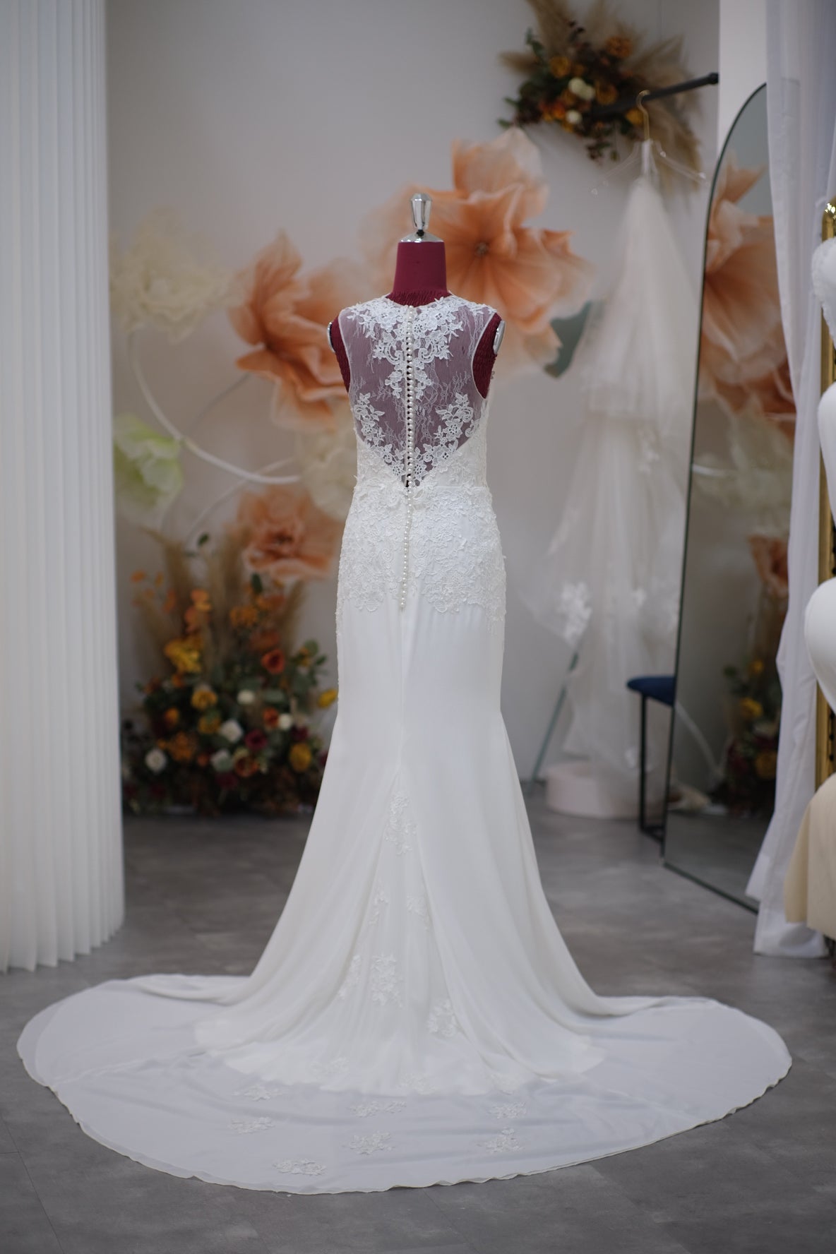 BG-WED-AME-10096 WEDDING GOWN PREMIUM FABRIC HALF LACE SIZE M BUST 84 WAIST 69