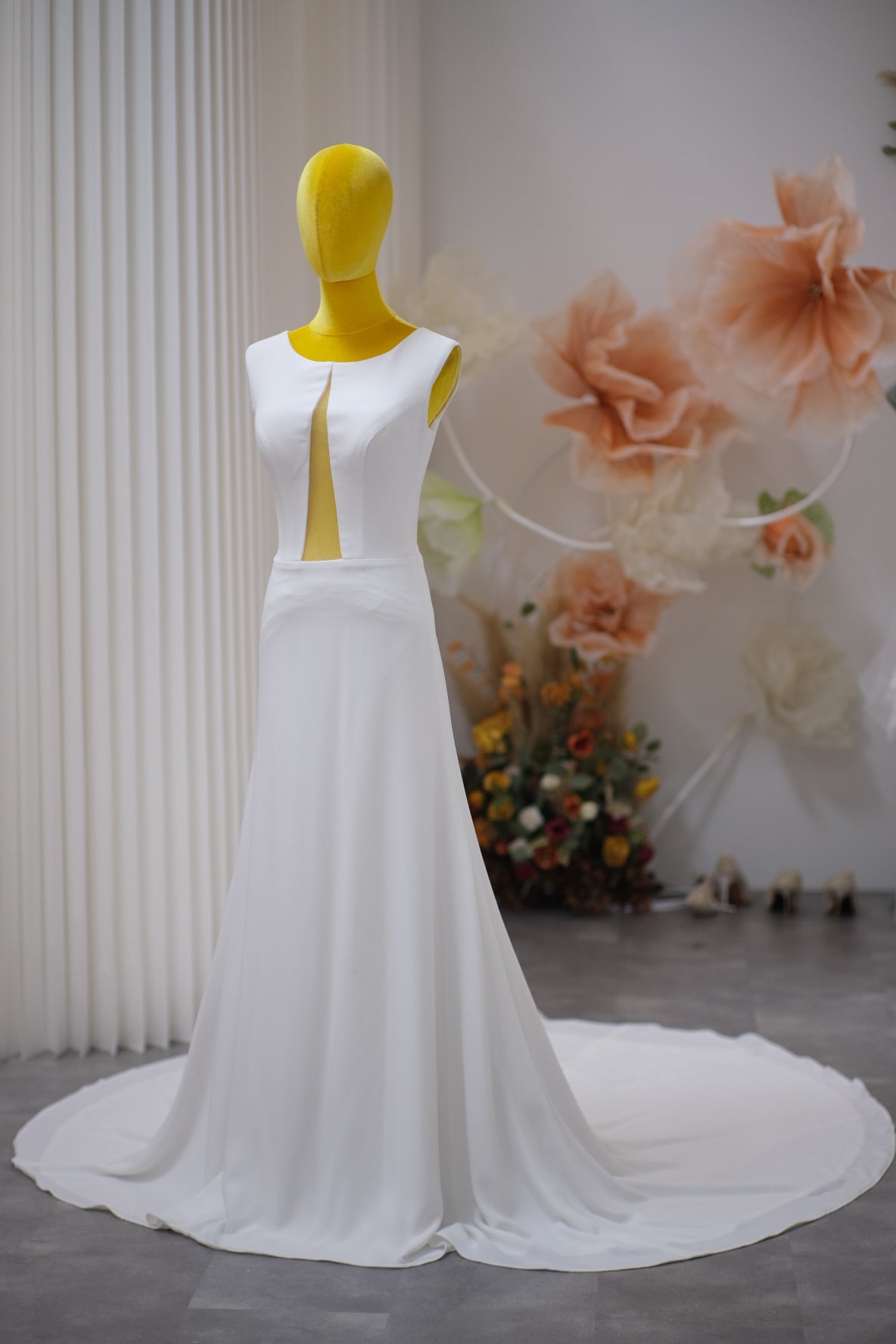 BG-WED-AME-10097 WEDDING GOWN PREMIUM FABRIC PLAIN WITH PLEATED SIZE L BUST 88 WAIST 71