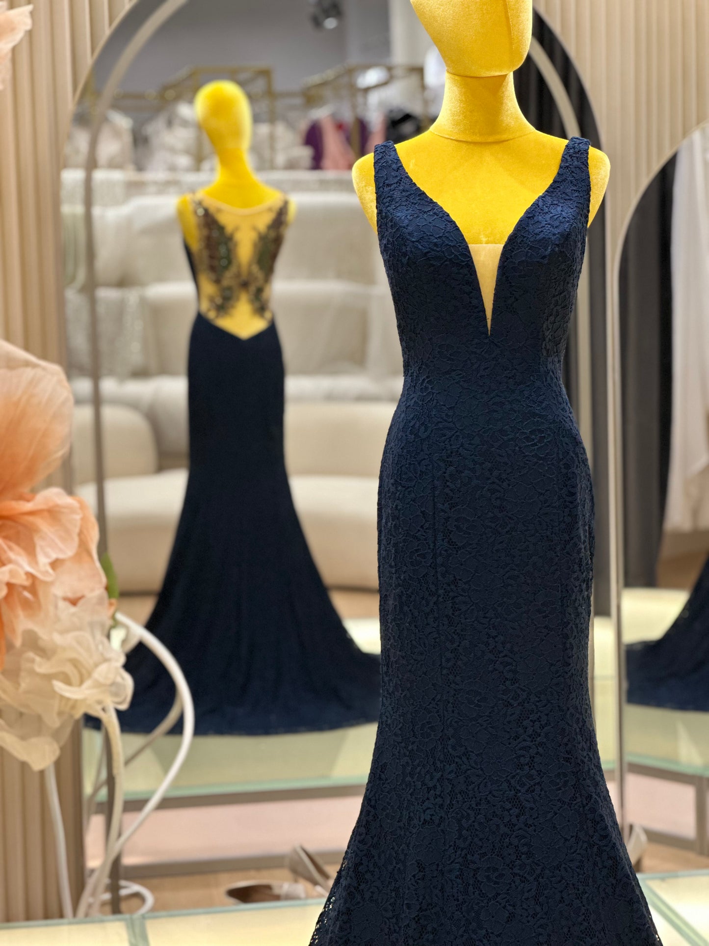 EG-AME-10010 EVENING GOWN PREMIUM FABRIC WITH BUTTERFLY BEADS IN BACK SIZE M BUST 87 WAIST 69