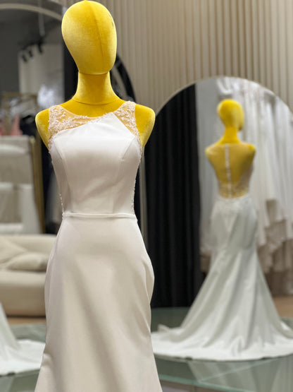 BG-WED-AME-10105 WEDDING GOWN LUX FABRIC HALF LACE SIZE S BUST 83 WAIST 66