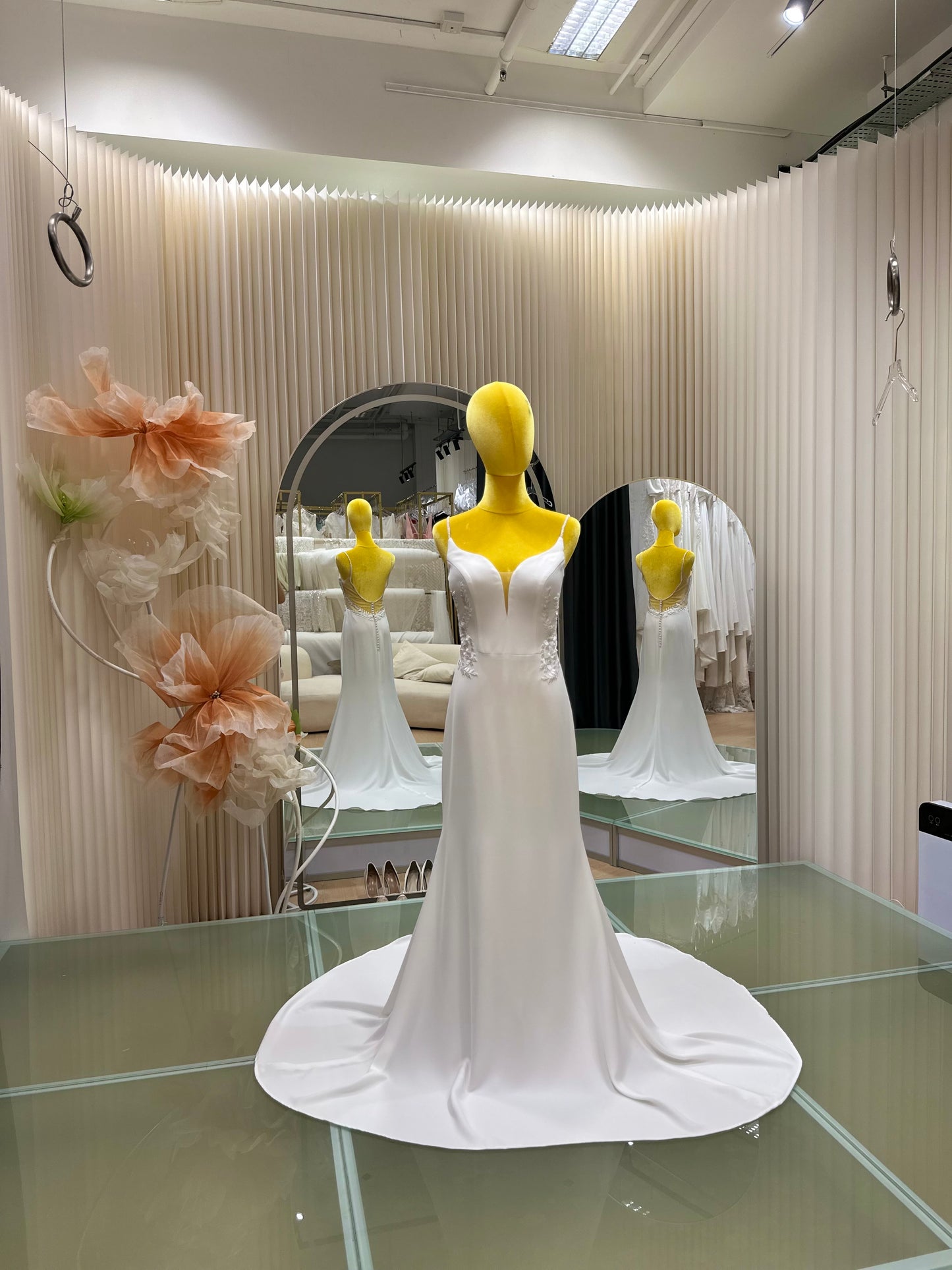 BG-WED-AME-10106 WEDDING GOWN LUX FABRIC HALF LACE SIZE L BUST 86 WAIST 71