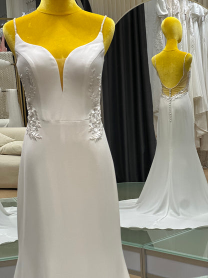 BG-WED-AME-10106 WEDDING GOWN LUX FABRIC HALF LACE SIZE L BUST 86 WAIST 71