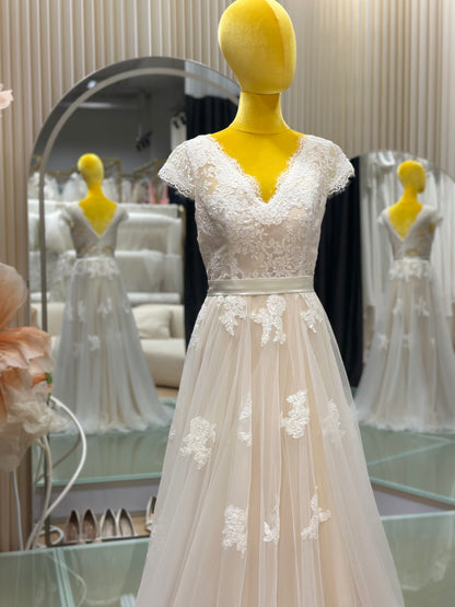 BG-WED-AME-10108 WEDDING GOWN FABRIC FULL LACE SIZE XL BUST 93 WAIST 75