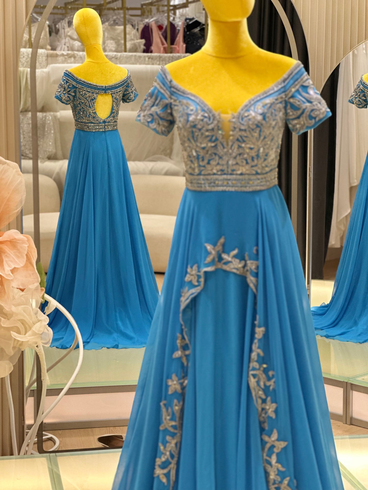 EG-AME-10011 EVENING GOWN PREMIUM FABRIC HALF LACE WITH BEADS SIZE L BUST 88 WAIST 72