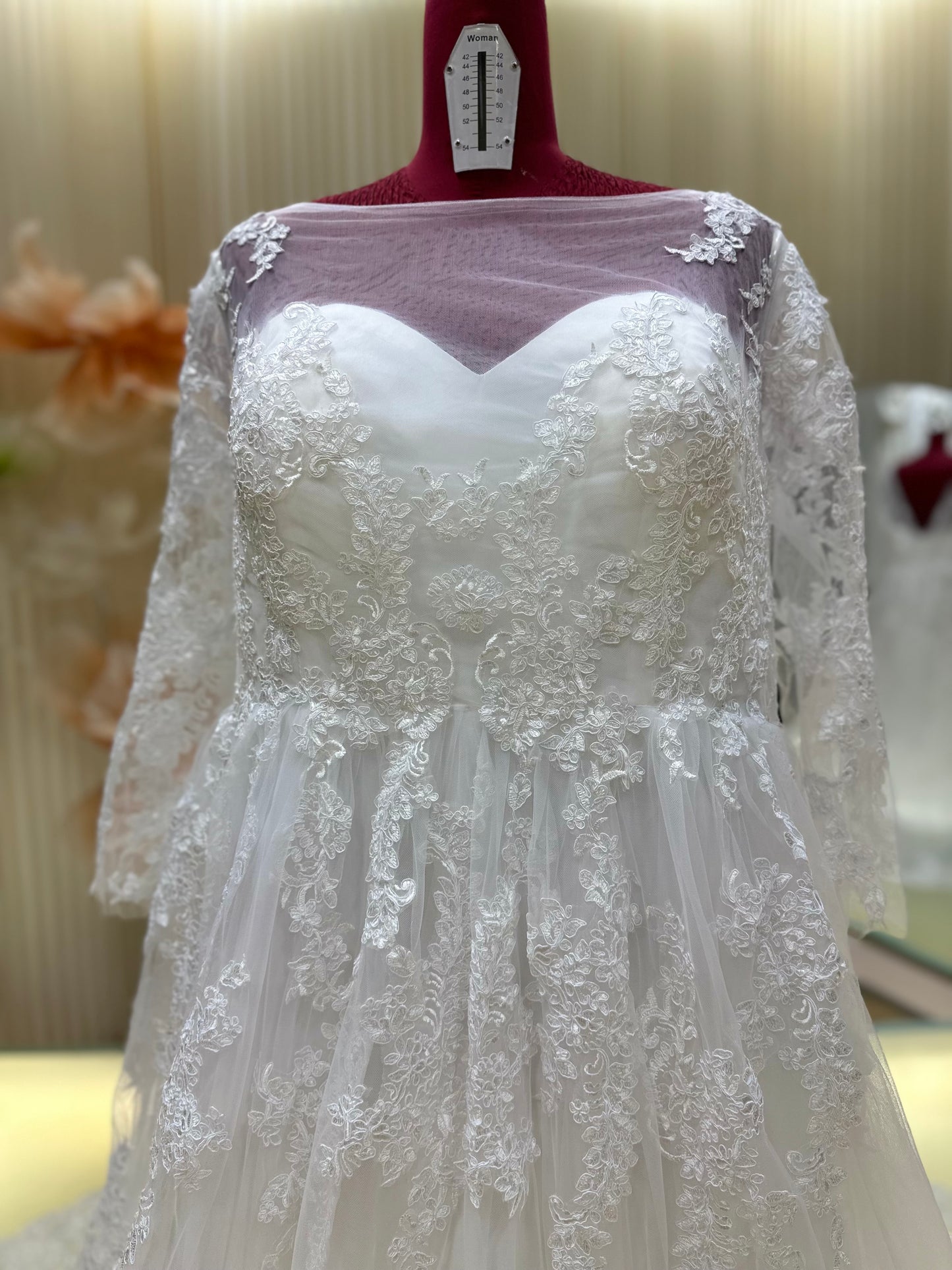 BG-WED-AME-10110 WEDDING GOWN PREMIUM FABRIC FULL LACE BUST 136 WAIST 122