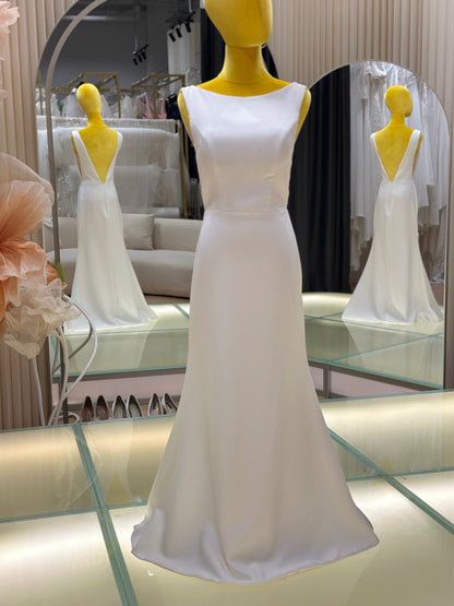 BG-WED-AME-10115 WEDDING GOWN FABRIC PLAIN WITH PLEATED SIZE L BUST 89 WAIST 70