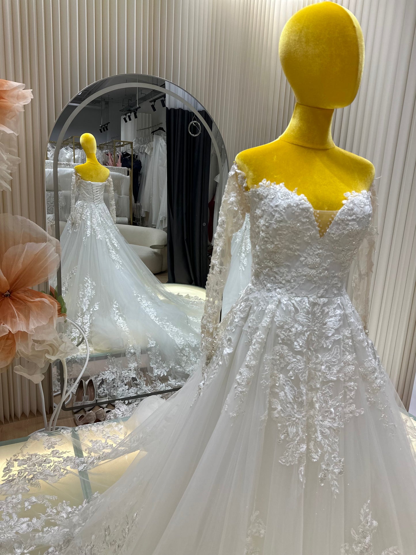 BG-WED-AME-10118 WEDDING GOWN LUX FABRIC FULL LACE SIZE XS-XL BUST 78-94 WAIST 66-76