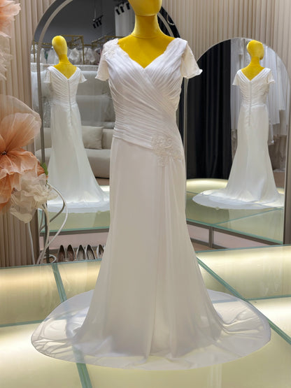 BG-WED-AME-10120 WEDDING GOWN FABRIC PLAIN WITH PLEATED SIZE 3XL BUST 99 WAIST 81