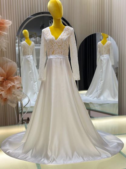 BG-WED-AME-10121 WEDDING GOWN FABRIC HALF LACE SIZE XL BUST 96 WAIST 75