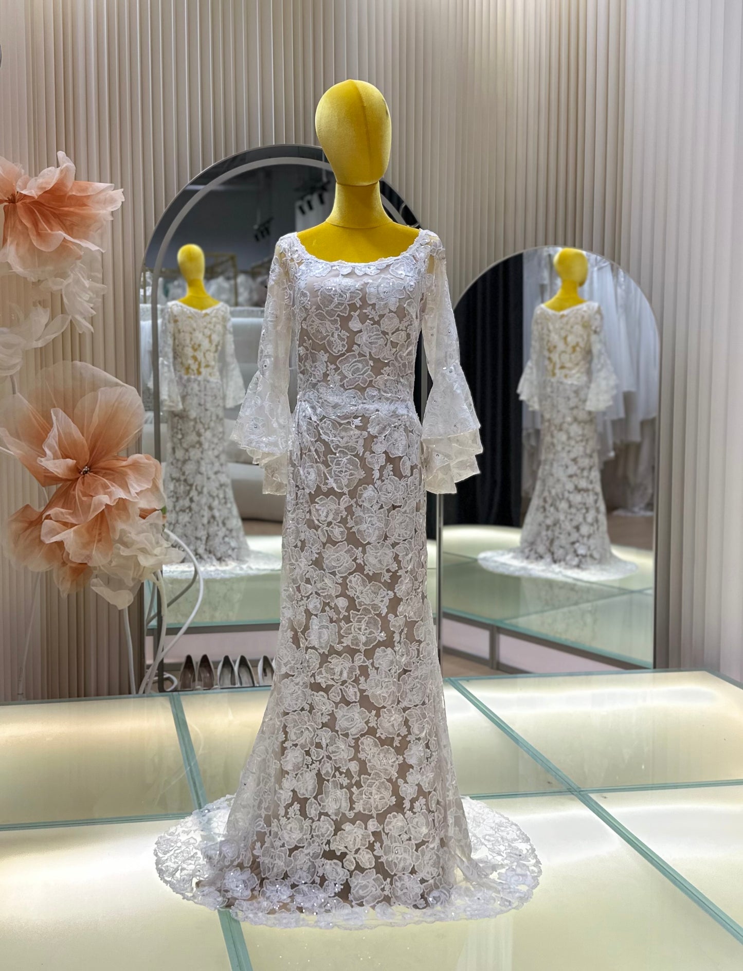 BG-WED-AME-10122 WEDDING GOWN PREMIUM FABRIC FULL LACE SIZE 4XL BUST 102 WAIST 85