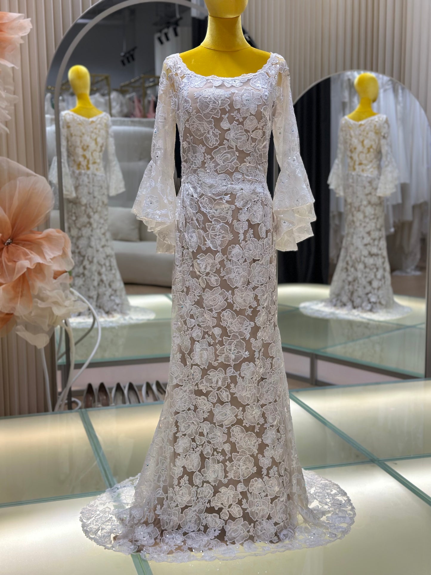 BG-WED-AME-10122 WEDDING GOWN PREMIUM FABRIC FULL LACE SIZE 4XL BUST 102 WAIST 85