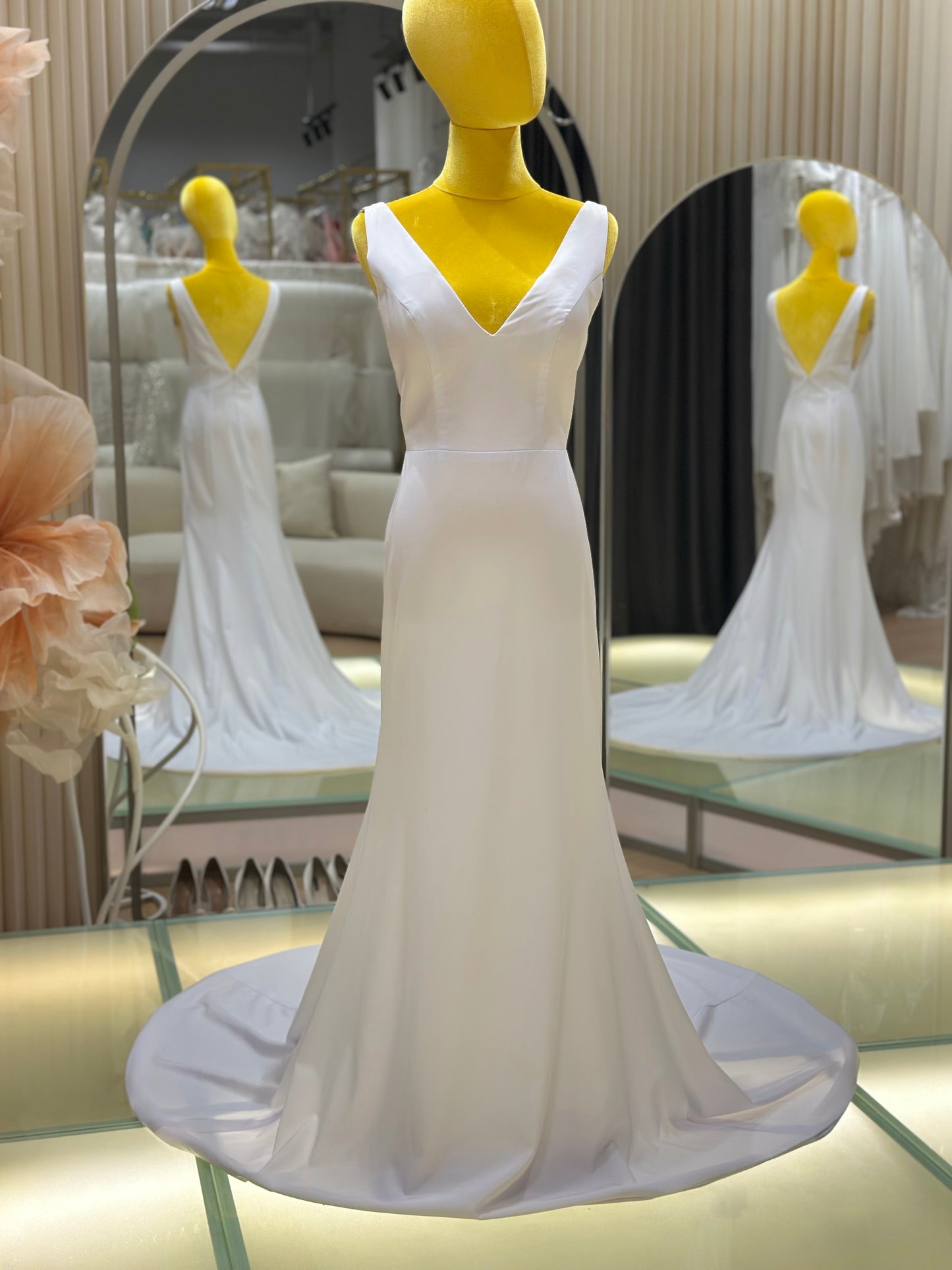 BG-WED-AME-10123 WEDDING GOWN FABRIC PLAIN LONG SIZE L BUST 87 WAIST 70