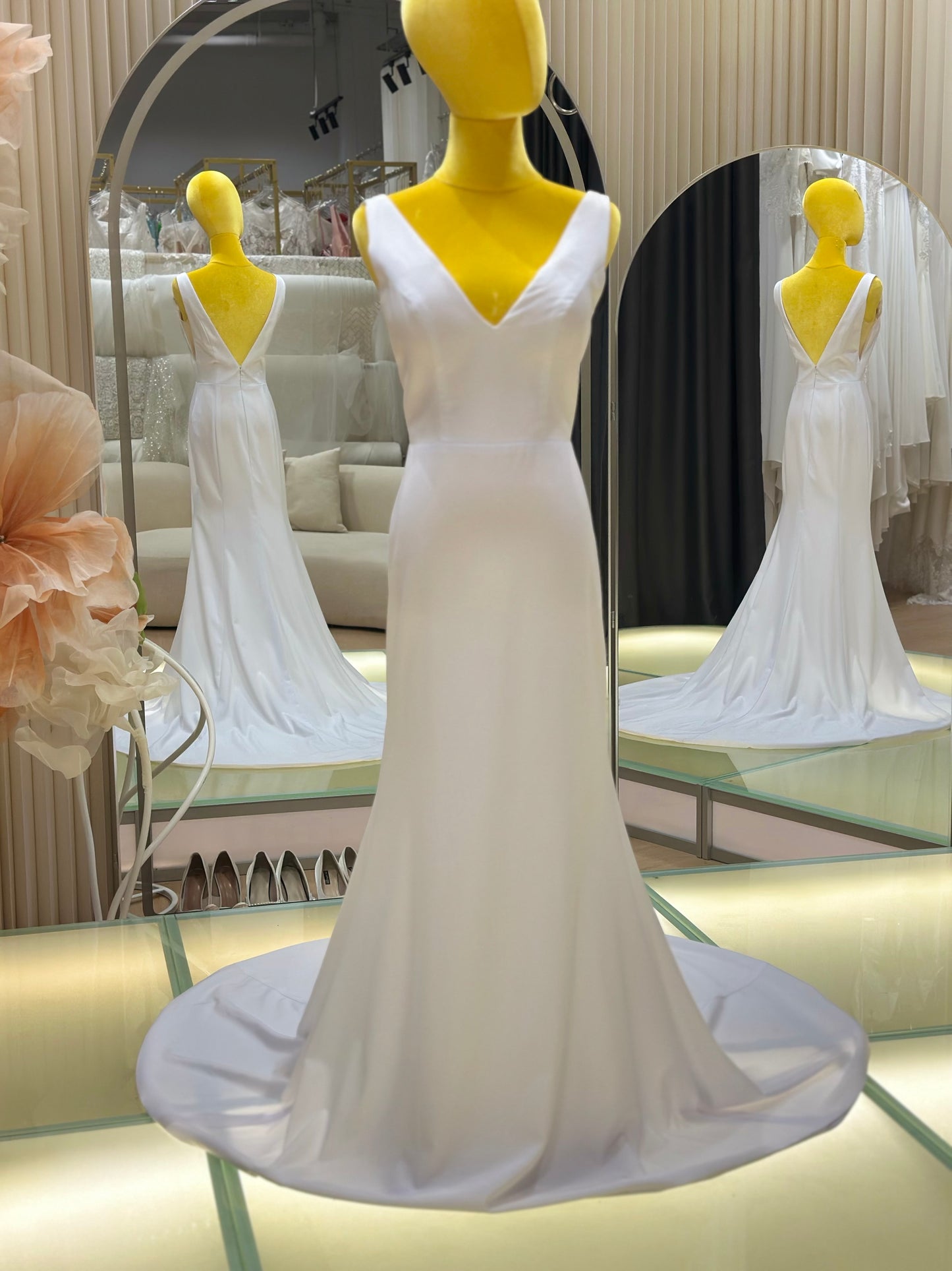 BG-WED-AME-10123 WEDDING GOWN FABRIC PLAIN LONG SIZE L BUST 87 WAIST 70