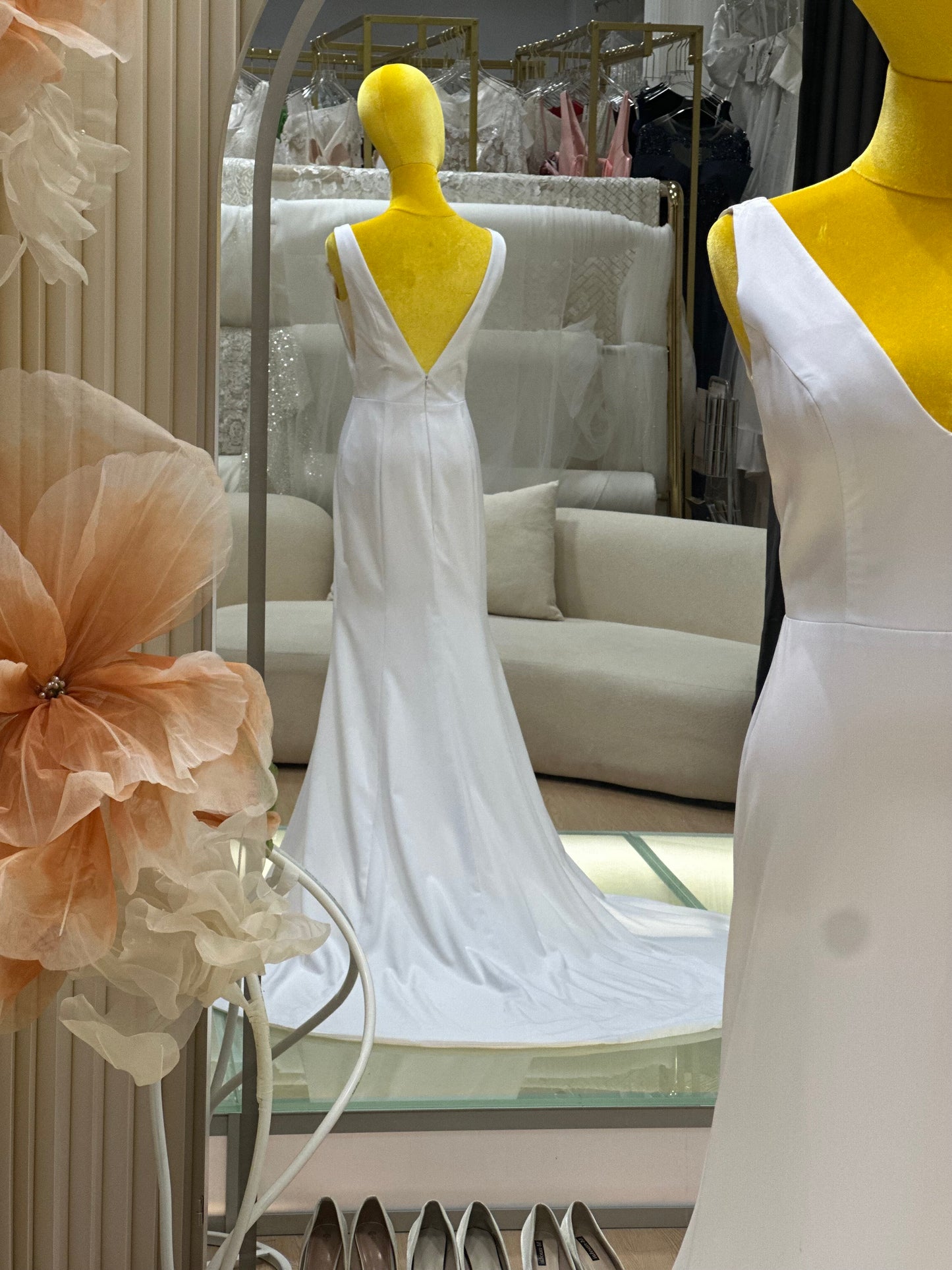 BG-WED-AME-10123 WEDDING GOWN FABRIC PLAIN LONG SIZE L BUST 87 WAIST 70