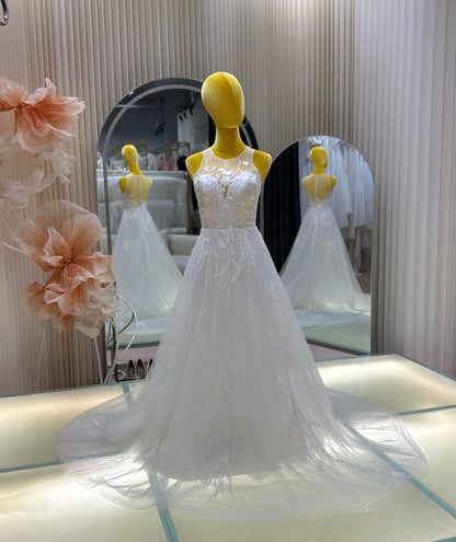 BG-WED-AME-10125 WEDDING GOWN PREMIUM FABRIC FULL LACE WITH BEADS SIZE M BUST 84 WAIST 69