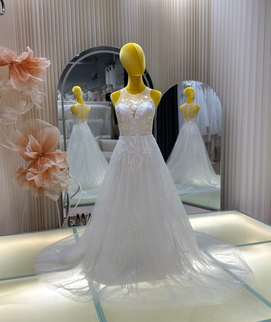 BG-WED-AME-10125 WEDDING GOWN PREMIUM FABRIC FULL LACE WITH BEADS SIZE M BUST 84 WAIST 69