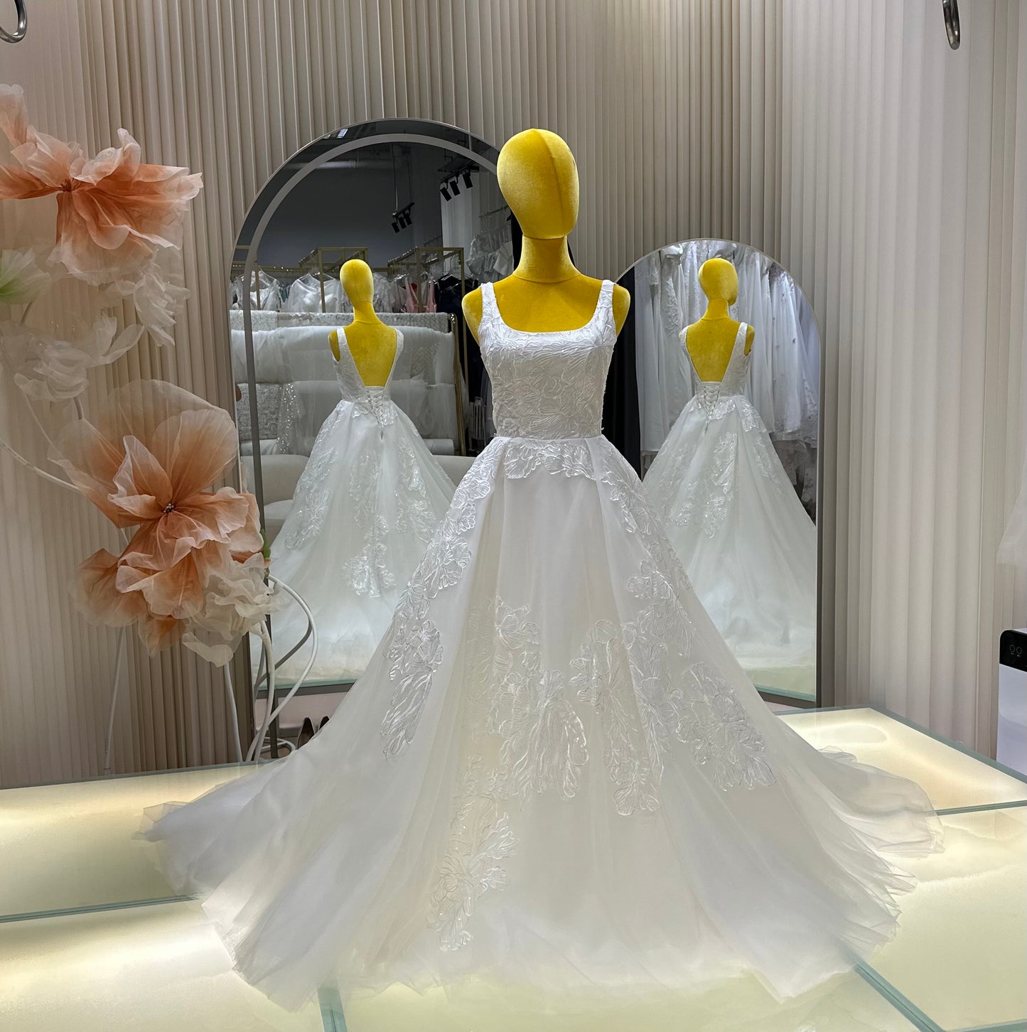 BG-WED-AME-10128 WEDDING GOWN LUX FABRIC FULL LACE SIZE XS-L BUST 78-90 WAIST 64-72