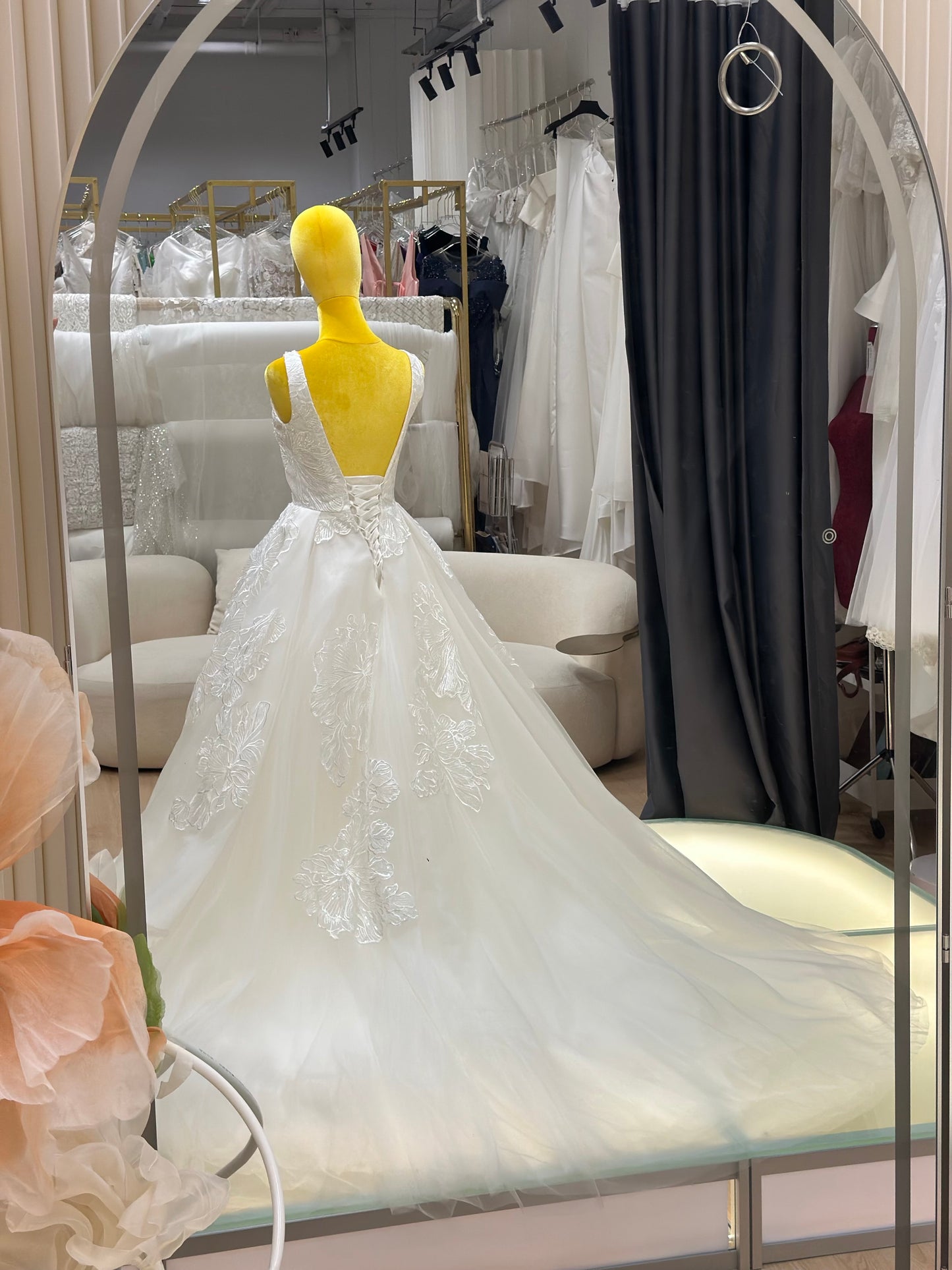 BG-WED-AME-10128 WEDDING GOWN LUX FABRIC FULL LACE SIZE XS-L BUST 78-90 WAIST 64-72