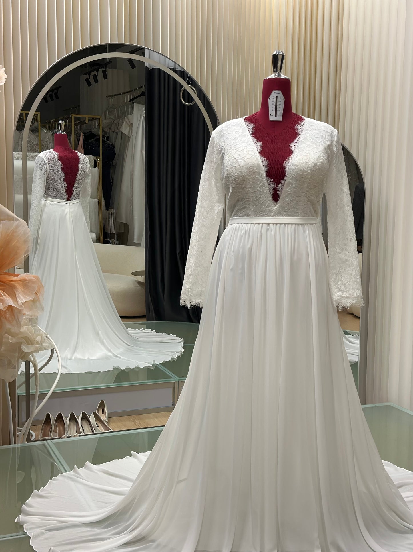 Premium Half Lace Wedding Gown Size 3XL Bust 100 | Ready-to-Wear