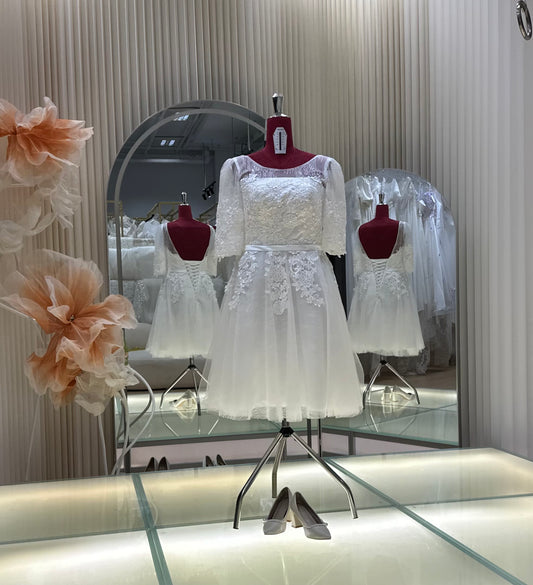 BG-WED-AME-10140 WEDDING GOWN FABRIC HALF LACE SIZE XL-3XL BUST 90-100 WAIST 74-84