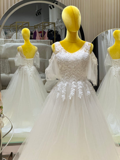 BG-WED-AME-10141 WEDDING GOWN FABRIC HALF LACE WITH BEADED SIZE M-XL BUST 84-94 WAIST 68-76