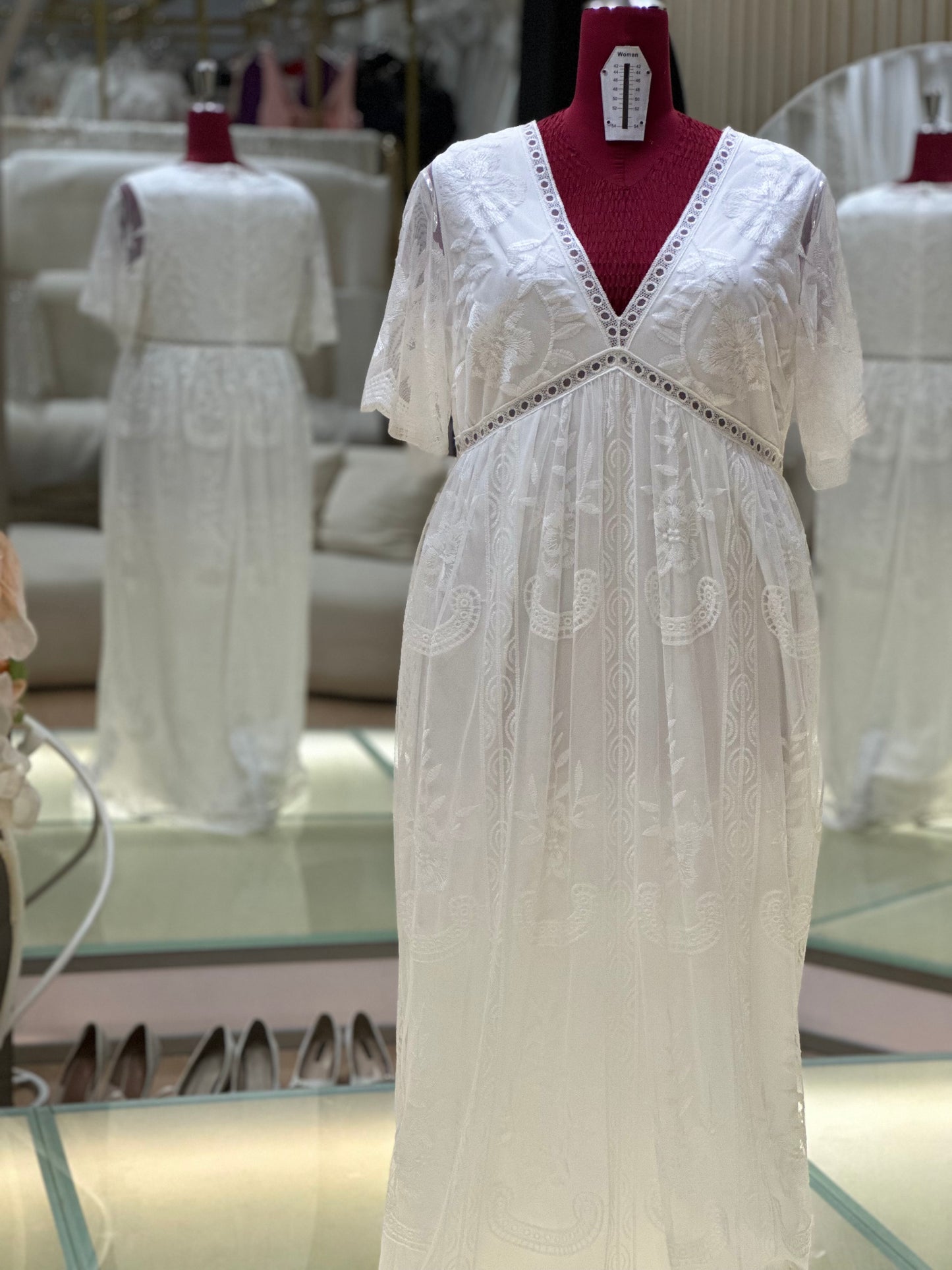 BG-WED-AME-10142 WEDDING GOWN FABRIC FULL LACE BUST 122 WAIST 104