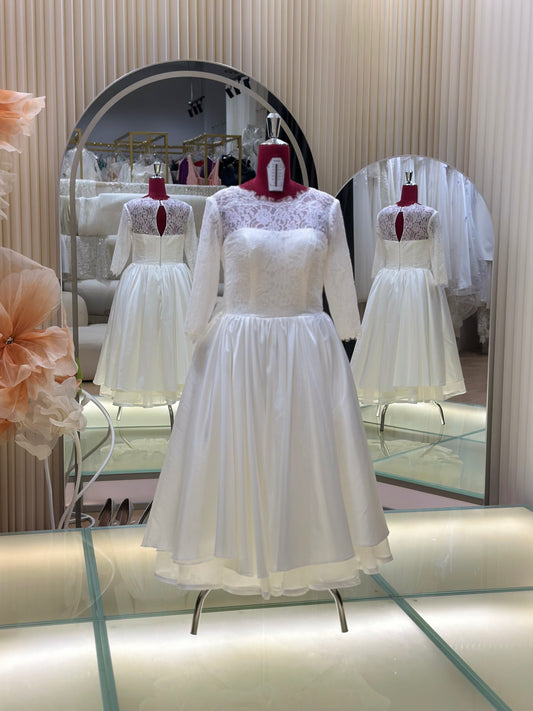 BG-WED-AME-10147 WEDDING GOWN FABRIC HALF LACE SIZE XXL BUST 96 WAIST 79