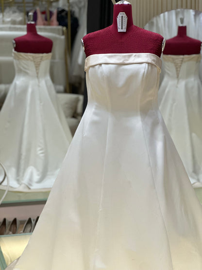 BG-WED-AME-10150 WEDDING GOWN PREMIUM FABRIC PLAIN WITH PLEATED CHAMPAGNE BUST 114 WAIST 98